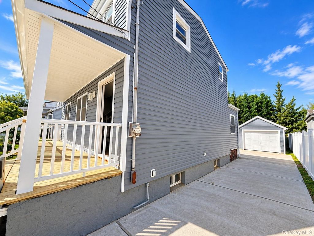 10 Frank Avenue, Bellmore, NY 11710 — photo 5
