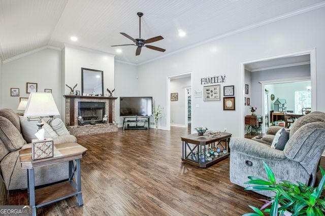 967 Tope Road, Sharpsburg, GA 30277