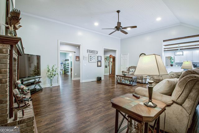 967 Tope Road, Sharpsburg, GA 30277