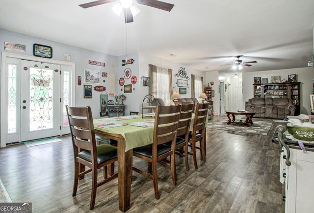 967 Tope Road, Sharpsburg, GA 30277