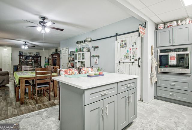 967 Tope Road, Sharpsburg, GA 30277