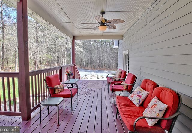 967 Tope Road, Sharpsburg, GA 30277