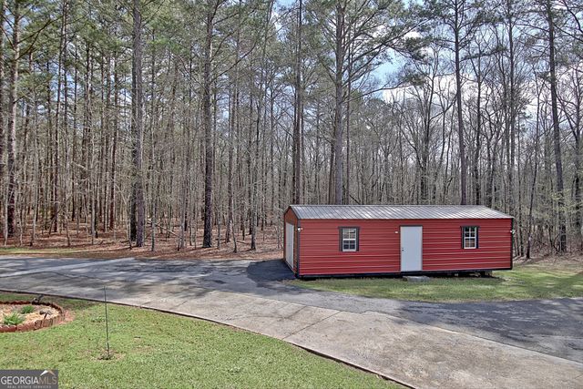 967 Tope Road, Sharpsburg, GA 30277