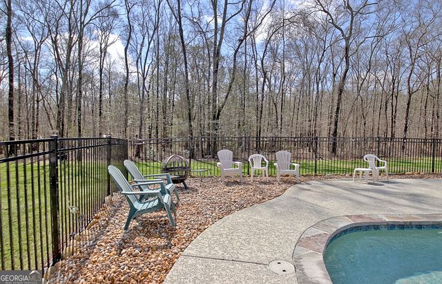 967 Tope Road, Sharpsburg, GA 30277