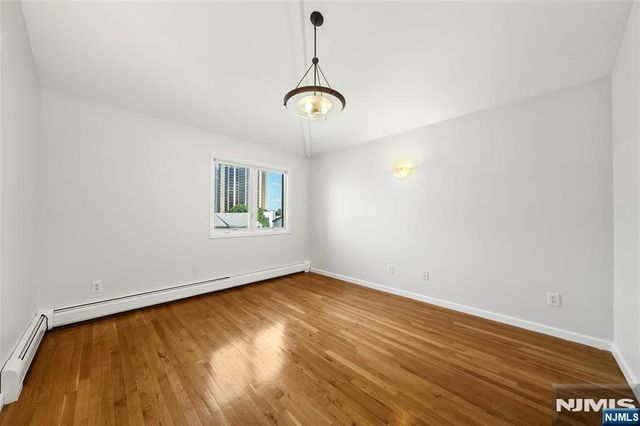 229 Franklin Avenue B, Cliffside Park, NJ 07010