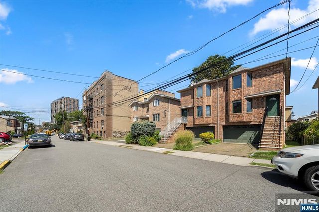 229 Franklin Avenue B, Cliffside Park, NJ 07010
