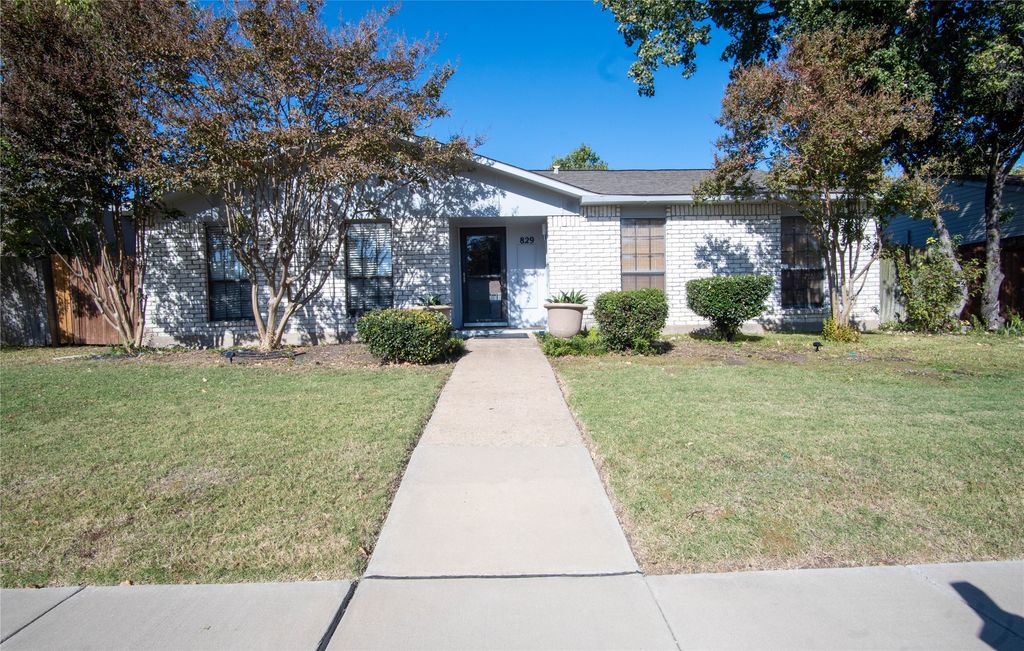 829 Cambridge Drive, Plano, TX 75023