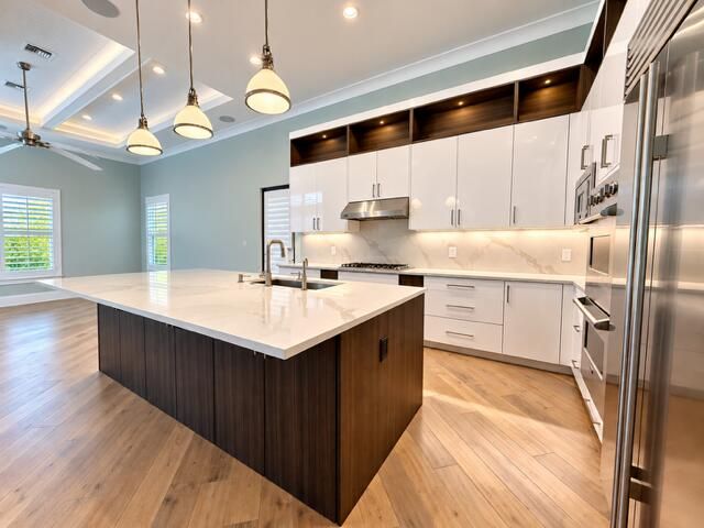 8401 Eagleville Avenue, Delray Beach, FL 33446
