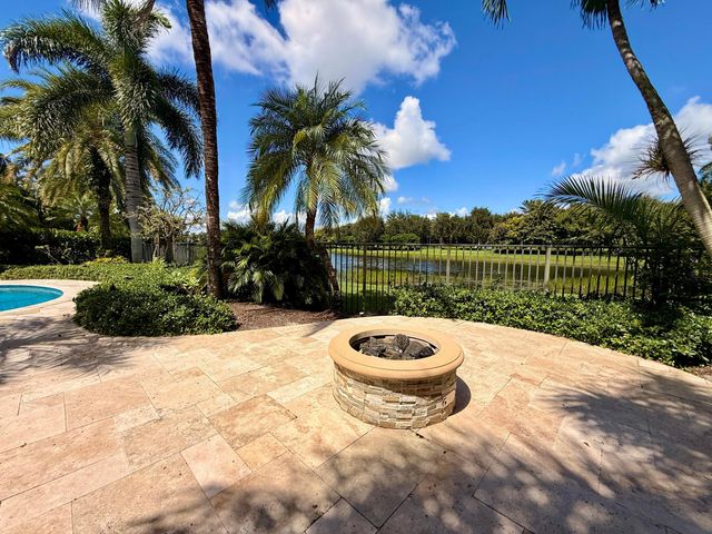 8401 Eagleville Avenue, Delray Beach, FL 33446