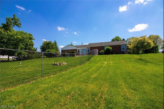 10381 Portage Street NW, Canal Fulton, OH 44614