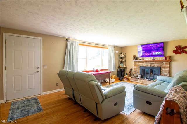 10381 Portage Street NW, Canal Fulton, OH 44614