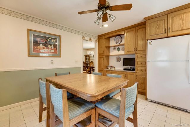 59 11th Street, Hicksville, NY 11801