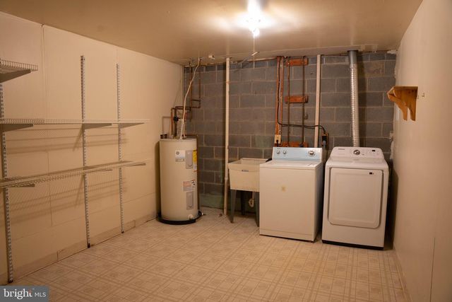 8654 VENOY CT, Alexandria, VA 22309