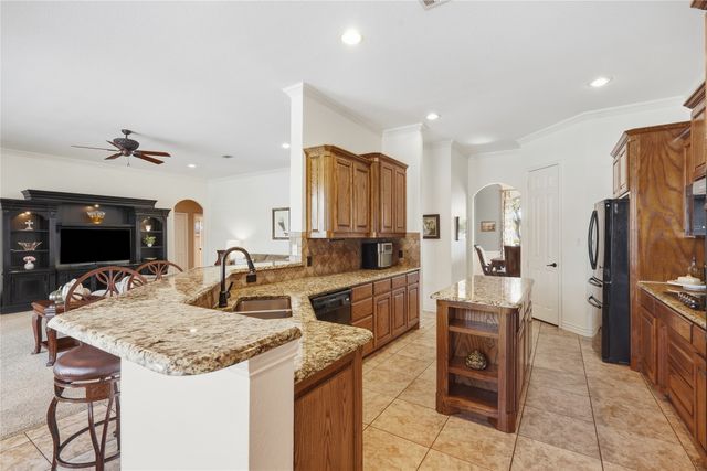 199 Deer Creek Drive, Aledo, TX 76008