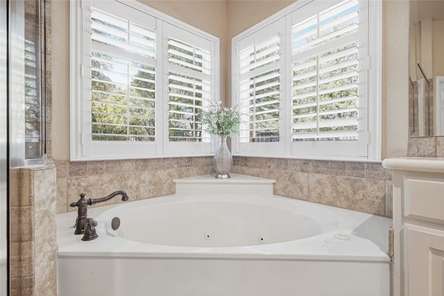 199 Deer Creek Drive, Aledo, TX 76008