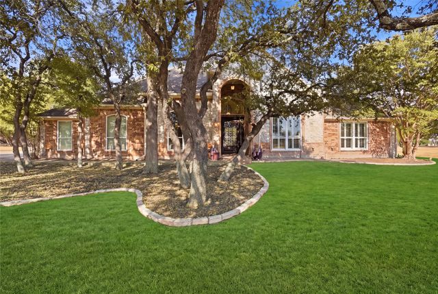 199 Deer Creek Drive, Aledo, TX 76008