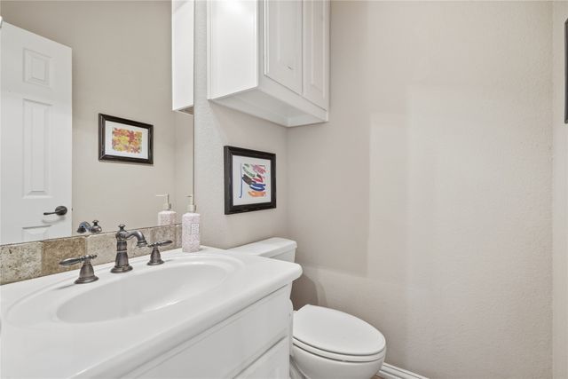 199 Deer Creek Drive, Aledo, TX 76008