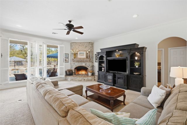 199 Deer Creek Drive, Aledo, TX 76008