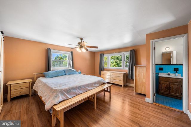 1 RONDON AVE, Berlin, NJ 08009