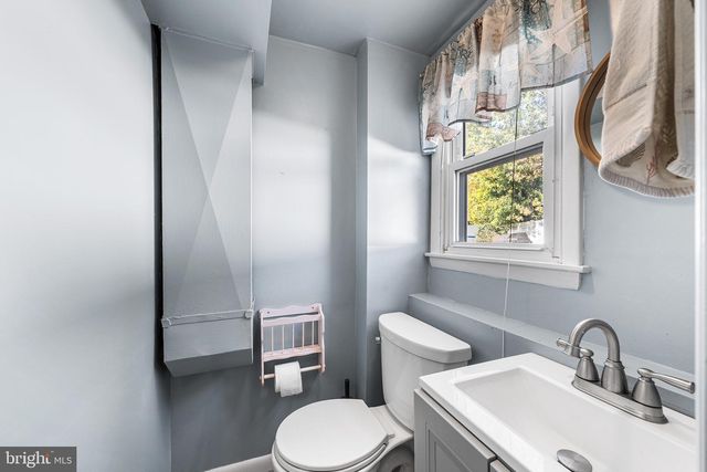 1 RONDON AVE, Berlin, NJ 08009