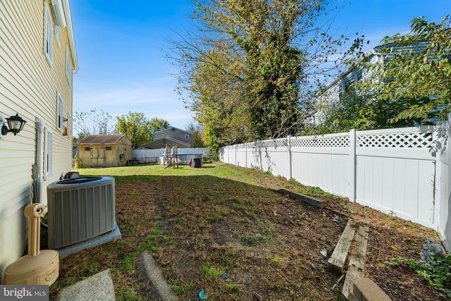 1 RONDON AVE, Berlin, NJ 08009