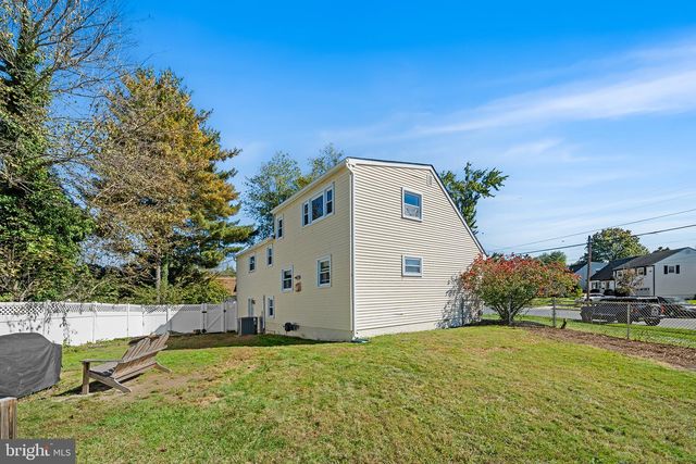 1 RONDON AVE, Berlin, NJ 08009