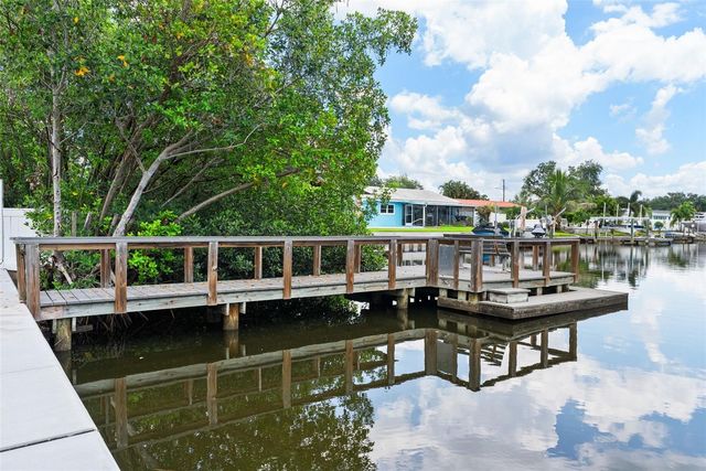 350 79TH AVENUE N 134, St Petersburg, FL 33702