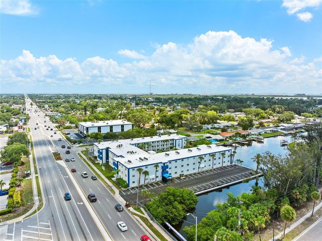 350 79TH AVENUE N 134, St Petersburg, FL 33702
