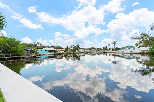 350 79TH AVENUE N 134, St Petersburg, FL 33702