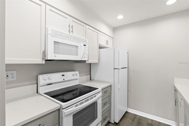 350 79TH AVENUE N 134, St Petersburg, FL 33702