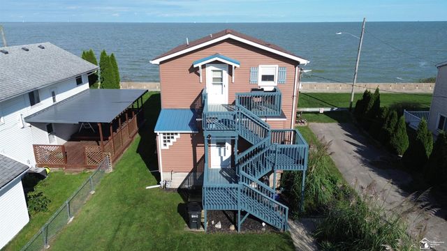 4358 10th Street, Luna Pier, MI 48157