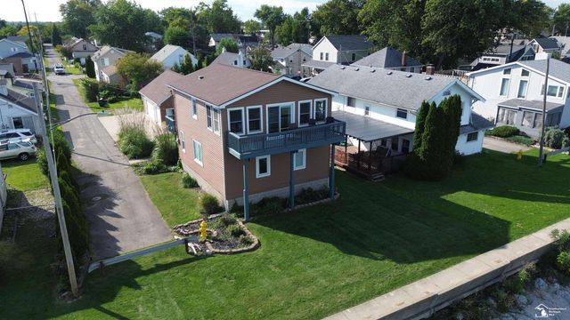 4358 10th Street, Luna Pier, MI 48157