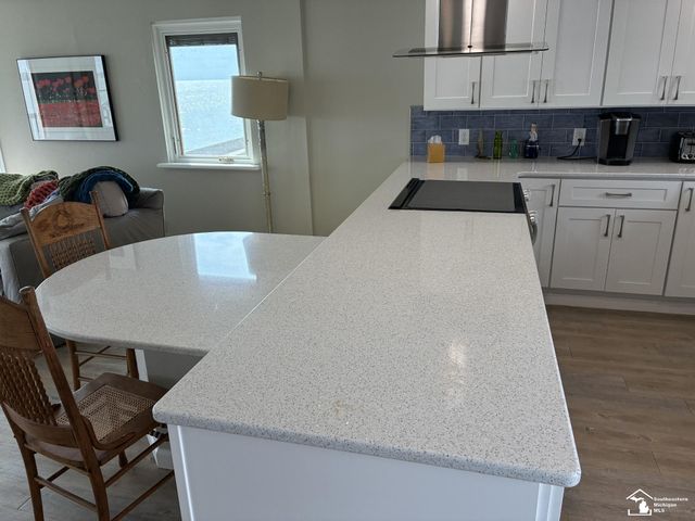 4358 10th Street, Luna Pier, MI 48157