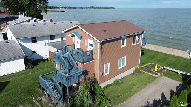 4358 10th Street, Luna Pier, MI 48157