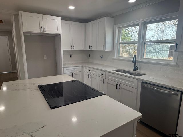 11447 E HWY 64 E, Tyler, TX 75707