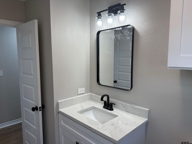 11447 E HWY 64 E, Tyler, TX 75707