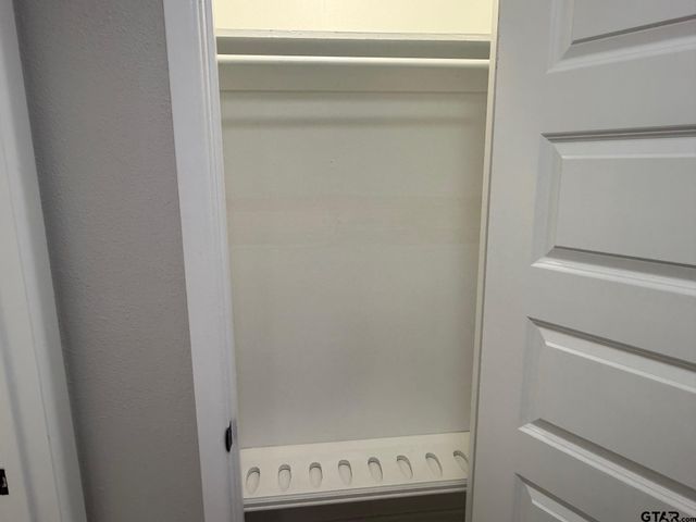 11447 E HWY 64 E, Tyler, TX 75707