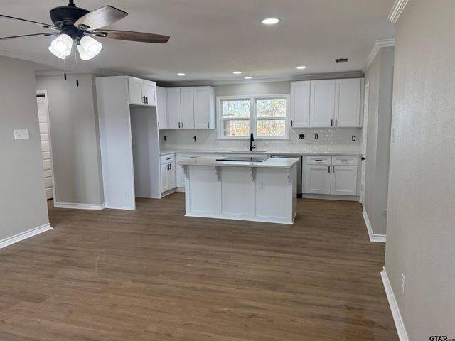 11447 E HWY 64 E, Tyler, TX 75707