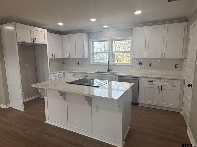 11447 E HWY 64 E, Tyler, TX 75707