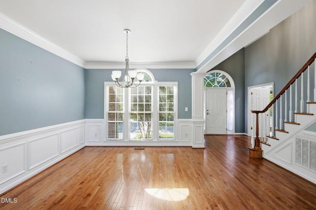 608 Oxboro Circle, Durham, NC 27713