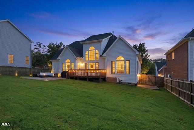 608 Oxboro Circle, Durham, NC 27713