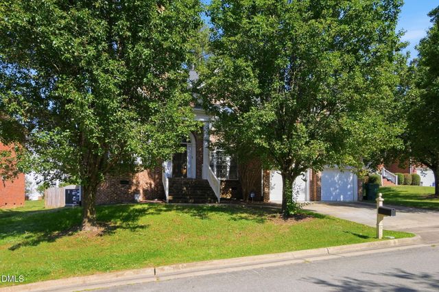 608 Oxboro Circle, Durham, NC 27713