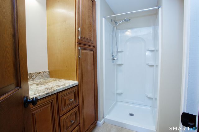 172 Weymouth Road, Enfield, CT 06082