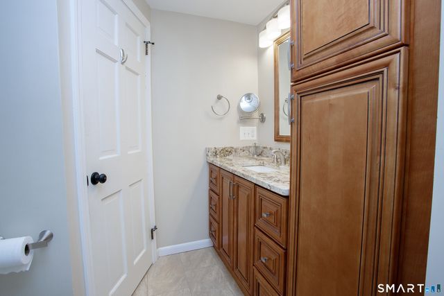 172 Weymouth Road, Enfield, CT 06082