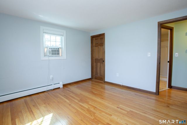 172 Weymouth Road, Enfield, CT 06082