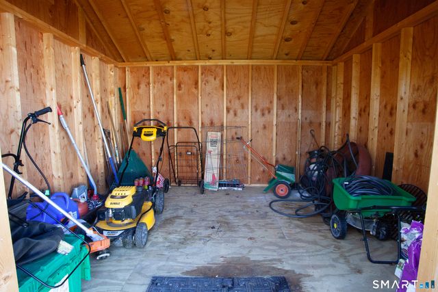 172 Weymouth Road, Enfield, CT 06082