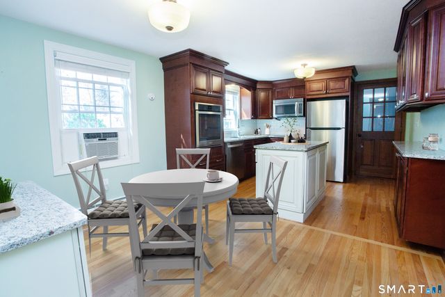 172 Weymouth Road, Enfield, CT 06082