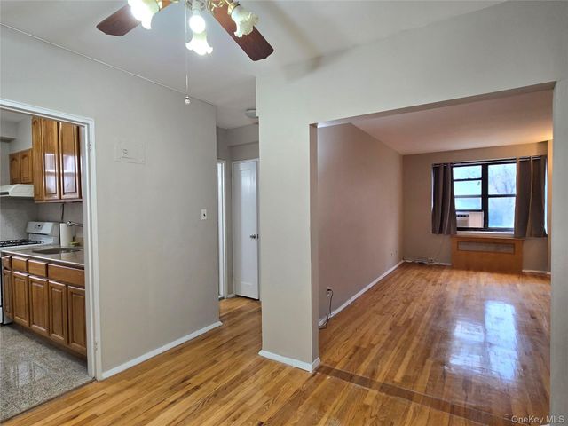 138-18 28th Road 2F, Flushing, NY 11354
