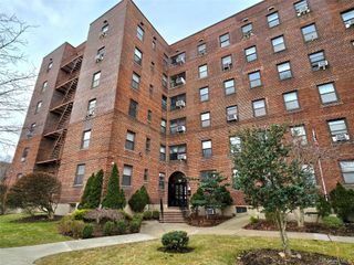138-18 28th Road 2F, Flushing, NY 11354