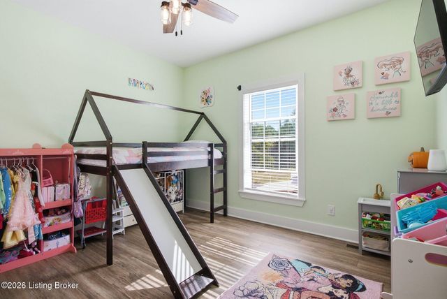 125 S Sunshine Dr, Shepherdsville, KY 40165
